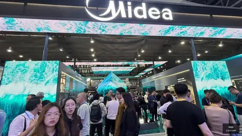 足球经理27首发体验版限时免费，10月30日开启畅玩之旅